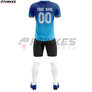 Impression par sublimation en gros avec nom de l'équipe personnalisé de couleur unie ensembles de vêtements de football pour hommes uniforme de football - Product Image 2