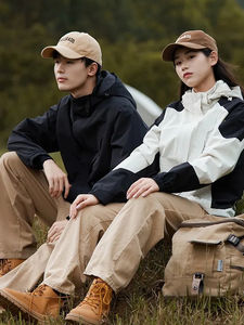 แจ็คเก็ตกลางแจ้งรุ่นใหม่ปี 2025 สำหรับทุกเพศ กันลม กันน้ำ ระบายอากาศได้ดี มีซิป เหมาะสำหรับการเดินทางและปีนเขา ชุดคู่รักระดับสูง - Product Image 6