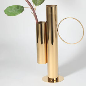 Vase de table en acier inoxydable fait main Présentoir en métal écologique pour mariages anniversaires fiançailles ramadans - Product Image 1