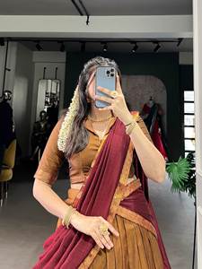 Estilo tradicional damas de honor Lehenga Choli hermosa tela de seda pura Chanderi con Zari tejido borde trabajo boda desgaste - Product Image 3