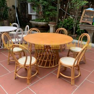 Juego de mesa y silla de ratán redondo naranja claro moderno para niños reciclable y seguro para uso al aire libre para hoteles - Product Image 1