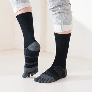 Vente en gros de chaussettes longues Chaussettes d'athlétisme longues de qualité supérieure avec logo personnalisé, imprimé, mode, à bas prix, pour hommes - Product Image 3