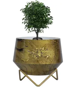 ชุดกระถางต้นไม้เหล็กชุบทองคุณภาพพรีเมียม ดีไซน์หรูหรา พร้อมขาตั้งสวยงาม ทันสมัย เหมาะสำหรับปลูกต้นไม้ในร่มและกลางแจ้ง เคลือบสีฝุ่น - Product Image 4