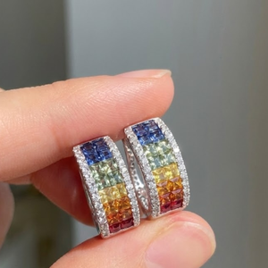 Pendientes de Aro de Oro Blanco de 18K con Zafiros Arcoíris, Engaste Invisible, Piedras Preciosas Multicolor de Corte Princesa, Joyería Fina al por Mayor - Product Image 2