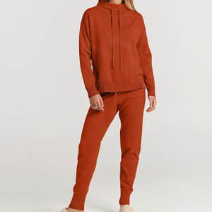 Top Trending Style Personalizar Logo Mujeres Chándales Pakistán Hecho Buena Calidad 100% Algodón Mujeres Chándales - Product Image 3