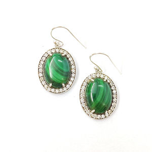 Boucles d'oreilles en malachite et diamants de 8,5 grammes - Product Image 1