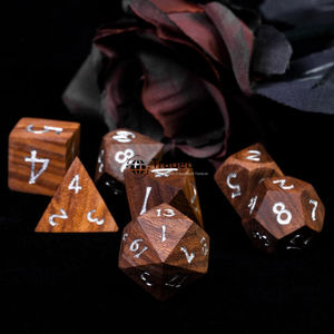Juego de Dados Poliédricos de Madera Hechos a Mano de Lujo, 7 Piezas, Dados Naturales para Juegos de Rol Tradebyd - Product Image 3