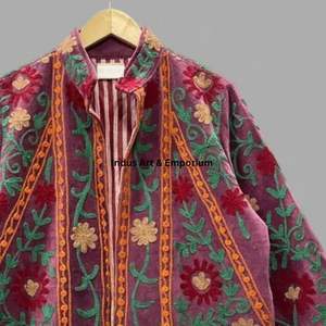Veste en coton Suzani faite à la main en Inde, veste courte brodée à la main, veste unisexe, veste courte Suzani faite à la main - Product Image 4