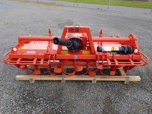 Motoculteur rotatif Tmg Industrial de 65 pouces avec boîte de vitesses, profondeur de travail de 6 pouces, pour tracteurs de 30 à 50 CV avec arbre de prise de force inclus, usage agricole - Product Image 3
