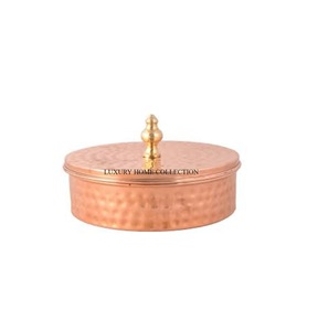 Cajas de contenedores de cocina de cobre de diseño hecho a mano y ollas con detalles intrincados ideales para una Decoración de cocina única y elegante - Product Image 1