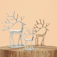 Ensemble de 3 sculptures de table en aluminium en forme de bois de cerf pour la décoration de la maison Diwali, centres de table au design moderne et épuré