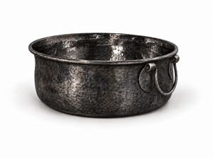Bassin de pédicure rond en métal martelé noir antique avec poignées - Product Image 1