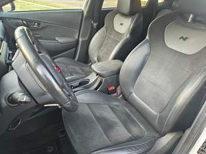 Hyundai Cona N 2022 con Techo Corredizo, Faros Delanteros, Cámara Trasera de 360°, Asientos Eléctricos - Product Image 6