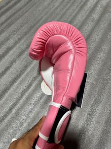Nouveau design Nouveau modèle Gants de boxe d'entraînement Gants de combat Pro Fight fabriqués en cuir de vachette Equipement de boxe personnalisé - Product Image 2