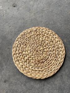 เสื่อผักตบชวาธรรมชาติ 100%&แผ่นรองจานโดย Vigifarm สําหรับของใช้ในครัวเรือน ของตกแต่ง - Product Image 4