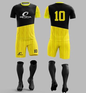 Tenues de football imprimées numériquement, fabriquées en polyester 100%, vêtements de sport sur mesure, uniforme de football, ensembles de vêtements de football pour hommes adultes - Product Image 1