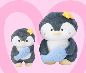 Sovina pingüino suave y liso animal de peluche con peces - Product Image 1