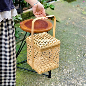 Cesta de Regalo de Mimbre de BAMBÚ Hecha a Mano con Asa, Artesanía de Vietnam, Cesta Tejida Natural para Envolver Regalos - Product Image 5