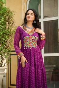 Ensemble de robe de designer ethnique pour femmes bordure en dentelle évasée Kurta Salwar Kameez comprenant Dupatta séchage rapide toutes les saisons indien pakistanais - Product Image 6
