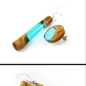 Boucles d'oreilles en forme de coeur en résine noire et blanche, en forme de cœur, rondes et géométriques, en bois doré - Product Image 5