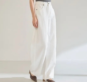 Pantalones vaqueros de pierna ancha personalizados para mujer, pantalones vaqueros favorecedores, Colección Otoño 2025 - Product Image 3