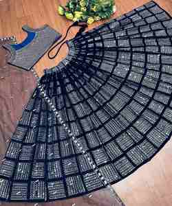 Vente en gros de perles de pierre lourde en soie brodée Lehenga Choli Dupatta Tenue de soirée nuptiale pour femmes comprenant un chemisier à broder - Product Image 5