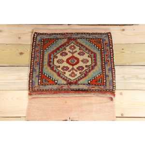Tapis vintage 1,6 x 4,5 pieds, tapis turc, tapis en laine rouge Ikat - Product Image 3