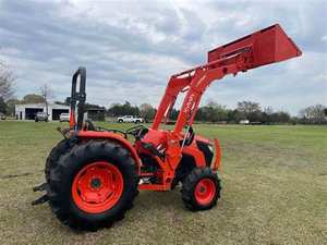 Tracteur à roues d'occasion Kubota MX5400 HST 4WD Chargeur frontal Noyau de travail agricole en plein air avec pompe Boîte de vitesses Roulement moteur - Product Image 6