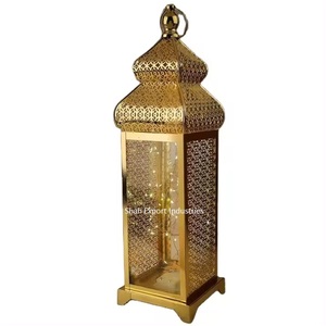 Linterna colgante de metal personalizada con acabado dorado para boda, evento, fiesta, Decoración de mesa, linterna de vela de latón - Product Image 1