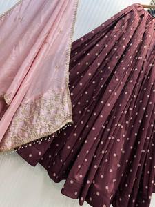 PARA ESTA PRÓXIMA TEMPORADA DE NAVARATRI NUESTRA EXCLUSIVA INVERSOR MODERNO TODAS LAS TEMPORADAS FIESTA COSTURA COMPLETA LEHENGA CHOLI - Product Image 3