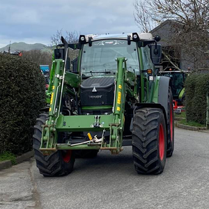 Venta al por mayor de tractor compacto Fendt 211S Vario Gen3 de segunda mano, disponible para necesidades agrícolas profesionales con tecnología avanzada. - Product Image 2