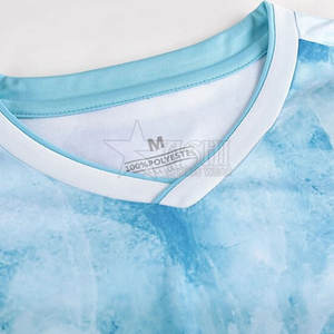 Uniforme de fútbol para hombres y mujeres con el mejor diseño 2025, Impresión de logotipo personalizado, ropa deportiva ligera de alta calidad - Product Image 3