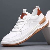Baskets blanches style skate, minimalistes, élégantes et confortables, imperméables, décontractées et prêtes pour Instagram, de luxe et de créateur