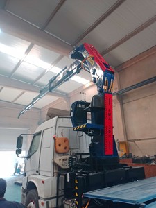 Grúa montada en camión totalmente plegable de 10 toneladas de marca superior de alta calidad para maquinaria de ingeniería de construcción de Turquía - Product Image 5