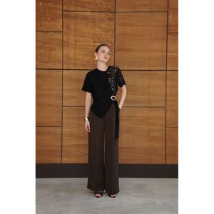 T-shirt col en V en gros avec ourlet en dentelle - [object Object] - Product Image 1