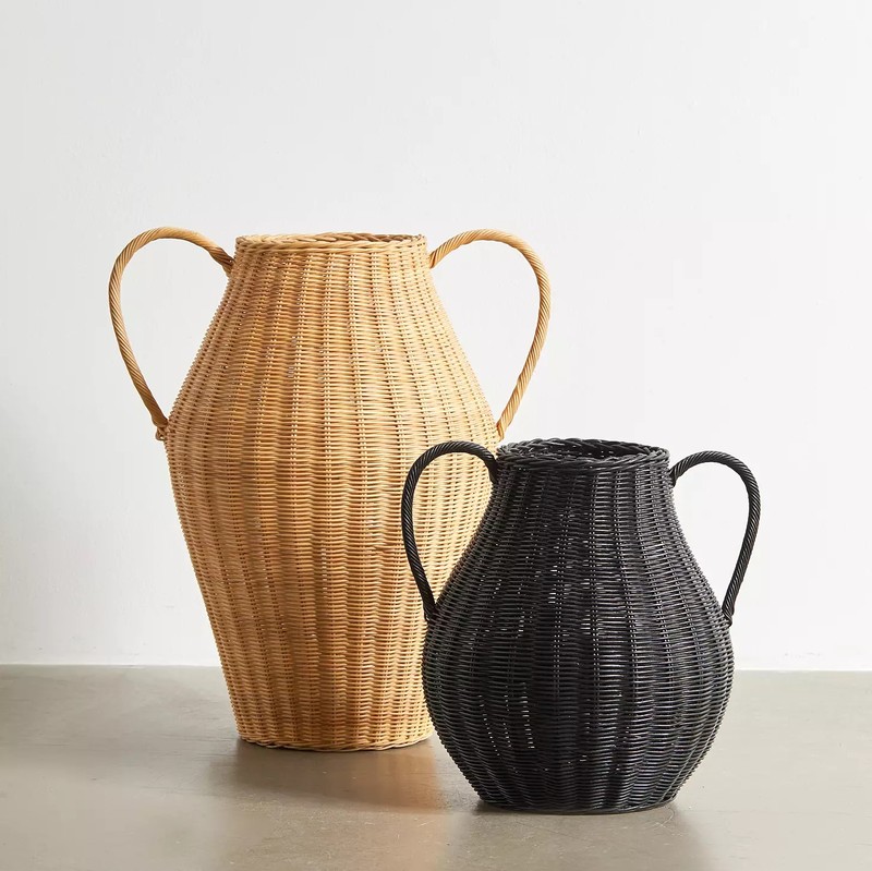 Wholesale Handwoven Rattan Vase Eye catching