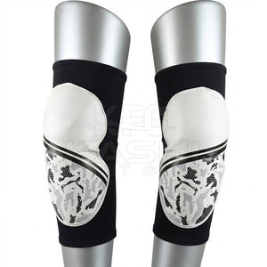 Genouillères de boxe classiques neuves avec sangles réglables, légères et respirantes pour l'entraînement de boxe, la pratique en salle de sport et l'utilisation sportive - Product Image 1