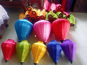 เวียดนามผ้าที่บังแดดหรูหราพร้อมกรอบไม้ไผ่สำหรับพื้นที่ภายในโคมไฟผ้าไหมโคมไฟแขวนตกแต่ง - Product Image 4