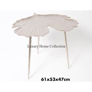 Diseño de hojas recubiertas de polvo de color plateado Centro de sala de estar elegante y mesa auxiliar Aspecto atractivo Mesa de diseño único con 3 patas - Product Image 2
