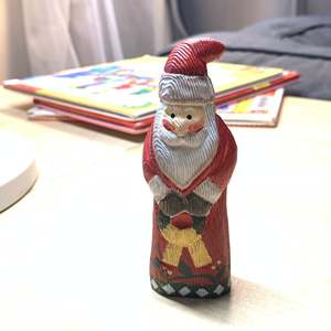 Statua di Babbo Natale in Legno Intagliata a Mano YEEYAYA, Figurina Natalizia e Decorazione per la Casa - Product Image 1
