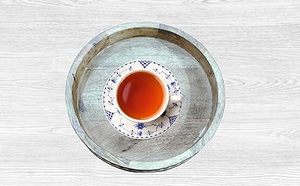 Bandeja redonda decorativa para el hogar hecha a mano para un diseño interior elegante - Product Image 3