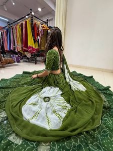 Lehenga Choli en Georgette de style royal indien, design Bollywood, très demandé, pour femmes, dernière collection exclusive, tenue de mariage et de festival - Product Image 3