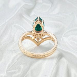 ชุดแหวนเจ้าสาว2ชิ้นสีทอง14K ทำด้วยมือแหวนหมั้นมรกตรูปลูกแพร์จับคู่กับสายคาดสำหรับงานแต่งงาน - Product Image 4