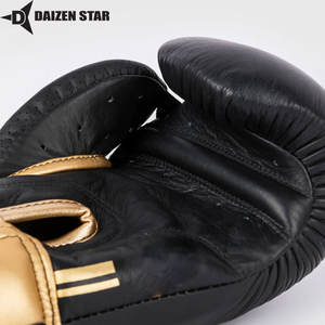 ถุงมือชกมวย PU ระดับมืออาชีพสำหรับฝึกซ้อมคิกบ็อกซิ่ง ระบายอากาศได้ดี ซับเหงื่อ ป้องกันรังสียูวี สายรัดข้อมือแบบตีนตุ๊กแก - Product Image 5