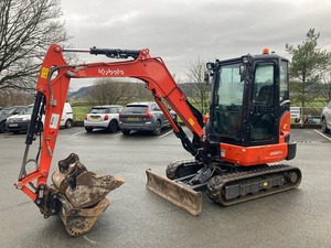 Mini-excavatrice Kubota KX037-4 d'occasion, neuve et propre, poids opérationnel de 40 tonnes, avec pompe hydraulique Liyuan et boîte de vitesses, à vendre - Product Image 2