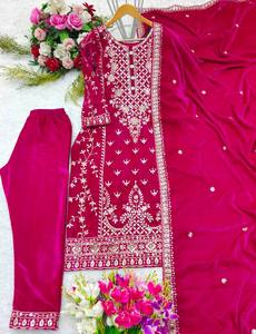 ชุด Dupatta กำมะหยี่ชั้นยอดพร้อมงานปักที่หนักหน่วง - Product Image 2