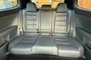 Volkswagen R32 2024 d'occasion, conduite à gauche, coupé, turbo sombre, R15, cuir, haute performance, conduite sportive améliorée, à vendre - Product Image 6