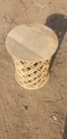 Meilleure vente Table d'appoint en bois sculpté à la main au design moderne Meubles de salle à manger anciens en bois naturel de qualité supérieure