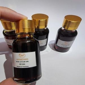 Évoquant chaleur et élégance: le charme de l'huile de oud naturelle - Product Image 6