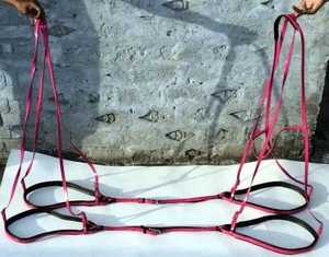 Juego de Herraduras para Caballo de Primera Calidad Hechas en India, Color Rojo, para Deportes Ecuestres - Product Image 1